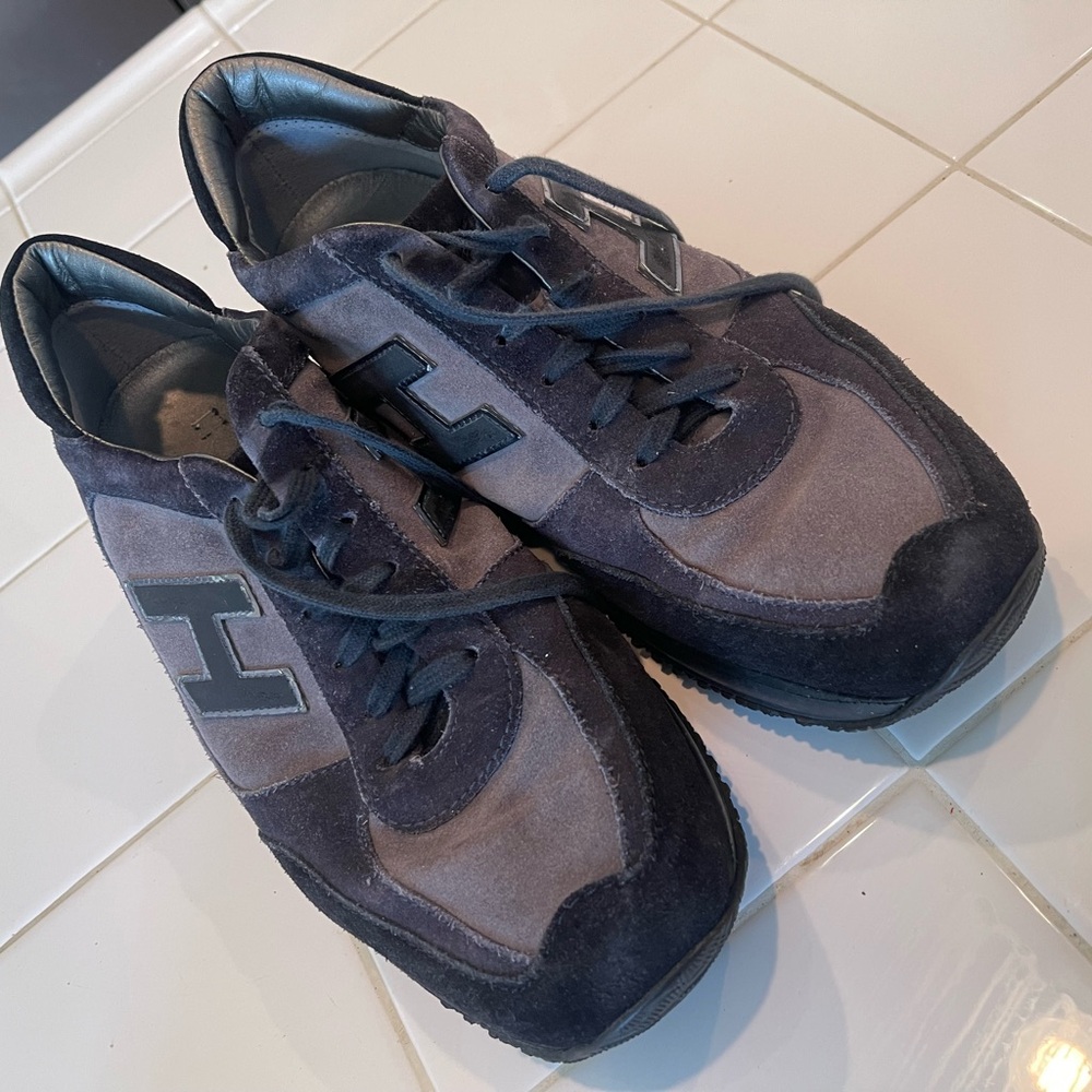 Hogan suede mint condition